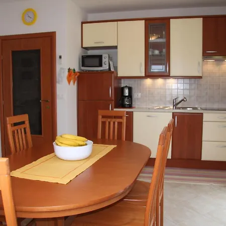 Anethum بريمونتيرا